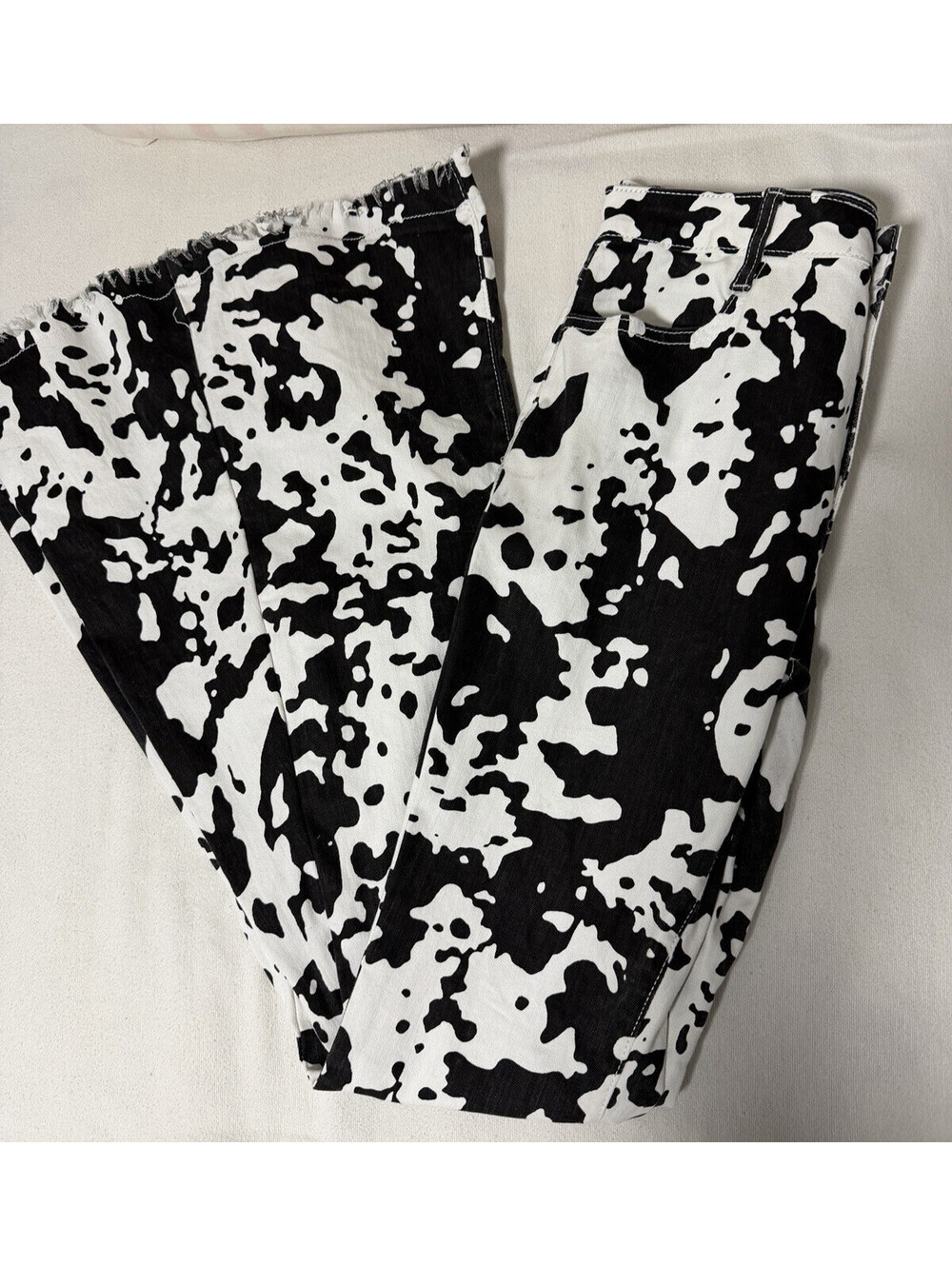 Saints & Hearts Cow Print Extreme Flare Jeans Medium Handkerchief Hem Western